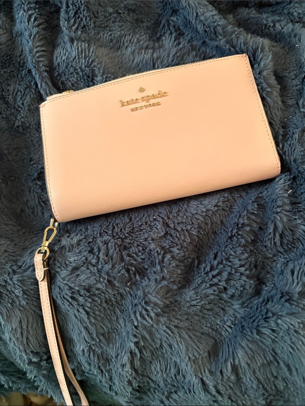 kate spade light pink saffiano leather wristlet with gold logo
